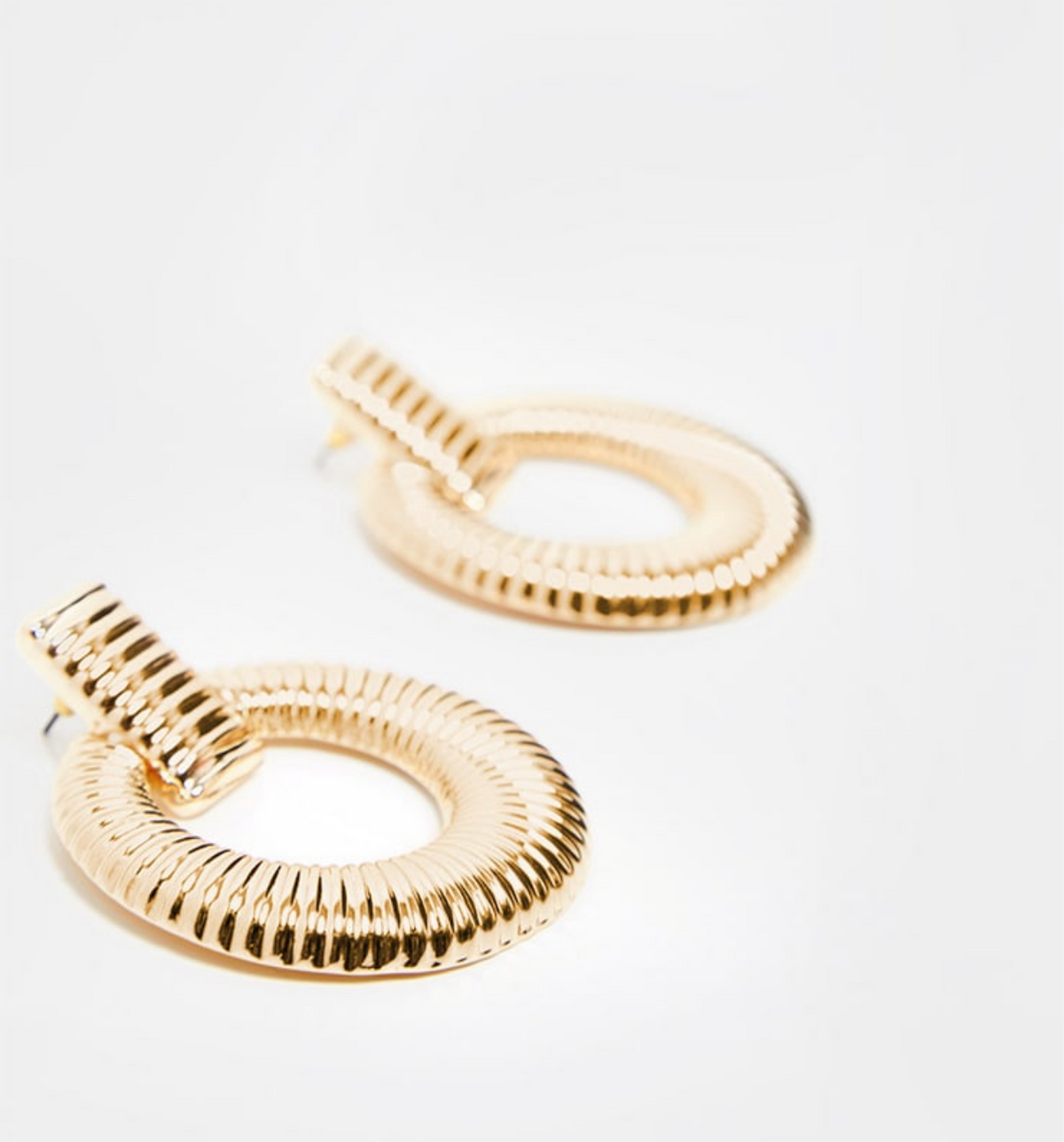Gold Door Knocker Ribbed Earrings